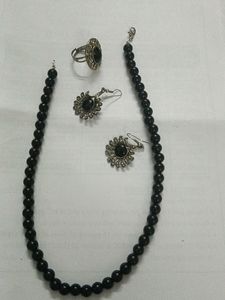 Black Pearl Necklace With Earrings And Ring