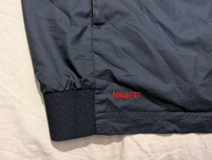 Nike "90" Navy &amp; Red Windbreaker Jacket