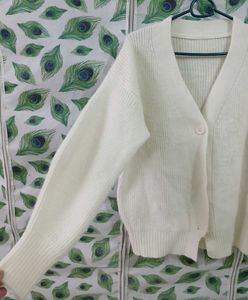 Cream V-Neck Cardigan