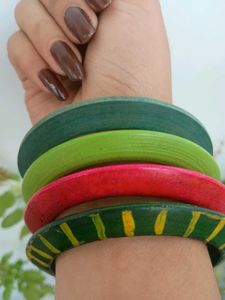 Boho Vibrant Wooden Bangles Set
