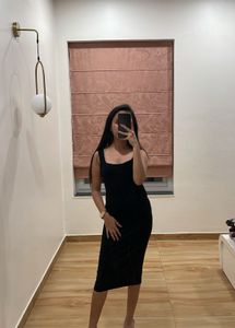 Elegant Black Sheath Dress