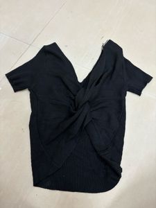 Chic Black Twisted Front Knit Top