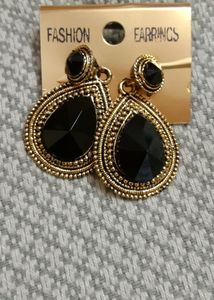 Brand New Beautiful Black Stones Copper Plated Ear