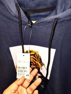 H&amp;M UNISEX LOOSE FIT PRINTED HOODIE 🔥🔥