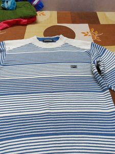 Good Condition Warm Sweater For Men