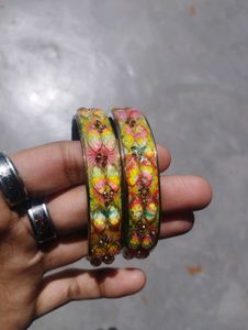 🌼(NEW) Vibrant Floral Glass Bangles | Set of 2