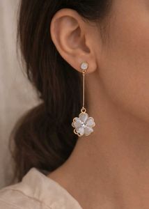 Elegant Flower Dangle Earrings