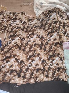 Stylish Abstract Print T-Shirt