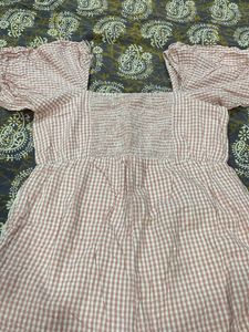 Cute Pink Gingham Puff Sleeve jumpsuit