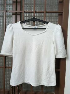 white sqaure necked top, s size