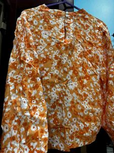 Vintage Floral Print top