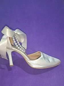 Tie Back Faux Pearl Point Toe Stiletto Pump