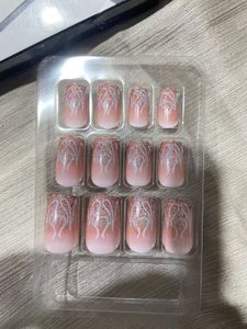 Press-On Nails with Glitter Design