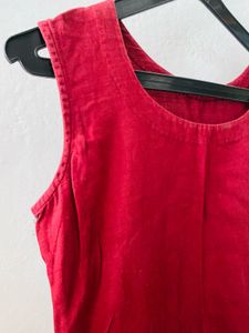Elegant Red Sleeveless Kurta