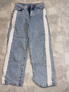 Light Wash Wide Leg Jeans with White Stripe