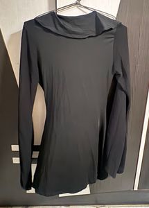 Elegant Black Ruffled Long Sleeve dress