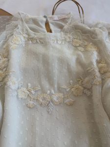 zara  White Embroidered fairy top