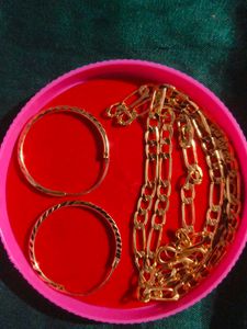 Unisex Chain In Golden Polish And Free With Baali