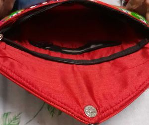 Buy 1 Sling Bag Get Pendant And Earring Set Free