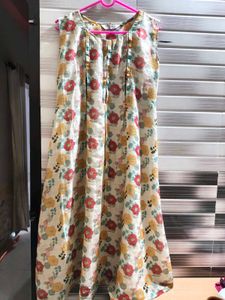 Floral Print Sleeveless kurta with legin