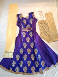 Sunehri Kalidar Anarkali🕊️🪷