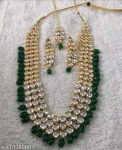 Stunning Kundan Necklace & Earring Set