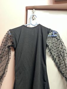 Chic Black Dress with Puff Sleeves