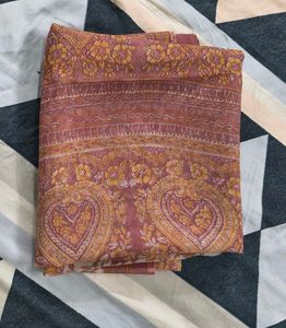 Freebies❤️With Elegant Printed Saree