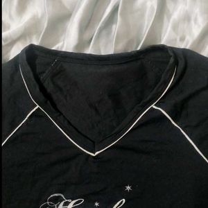 Black V-Neck drifit tshirt