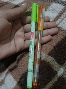 2 Pens