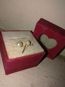 Beautiful bracelet with a ring and earings