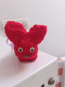 Crochet Red rabbit.