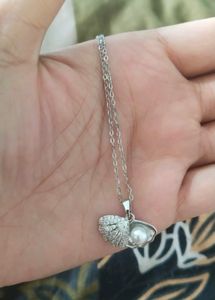 Silver Plated Pearl Stone Chain.