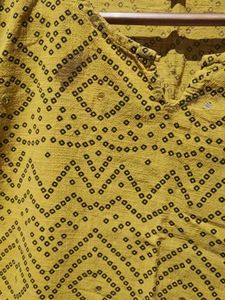 XL - Yellow Printed Kurta with Green Pants