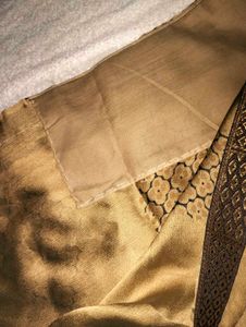 Elegant Silk Saree with Intricate Border
