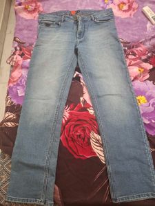Men's Light Wash Denim Jeans + Tshirt