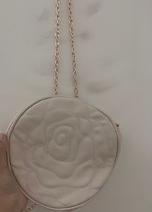 Round Rose Design Crossbody Bag