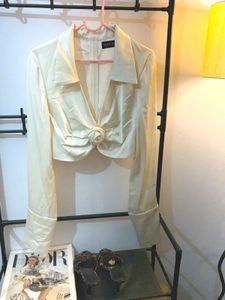 Elegant Cream Cropped Blouse