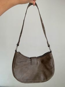 h and m brown shoulder bag