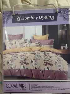 Bombay Dyeing Coral Vine Double Bed Sheet