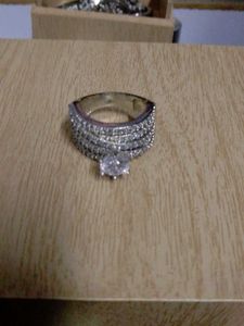 Sparkling Silver Ring