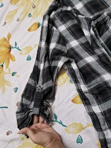 Women's Plaid Open Front Shrug
