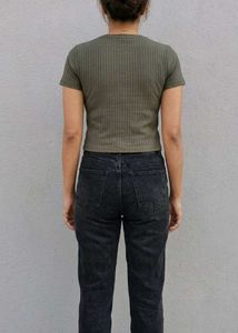 Ribbed Olive Green Cropped T-Shirt