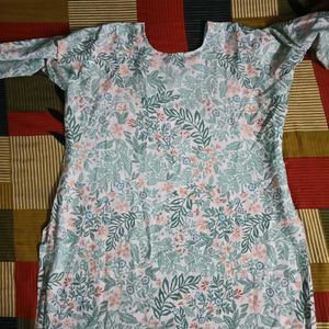 Beautiful Floral Kurta 3-Piece set