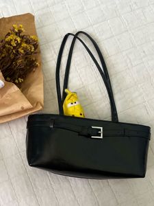 black classy bag