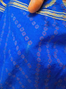 BEAUTIFUL Blue with Pink  Bandhani Print Saree