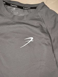 FUAARK COMPRESSION GYM T SHIRT