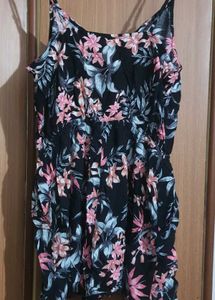 Floral Print Romper with Pockets