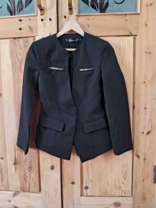 Chic Black Blazer Jacket