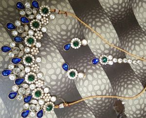 Beautiful Blue Heavy NeKlace
